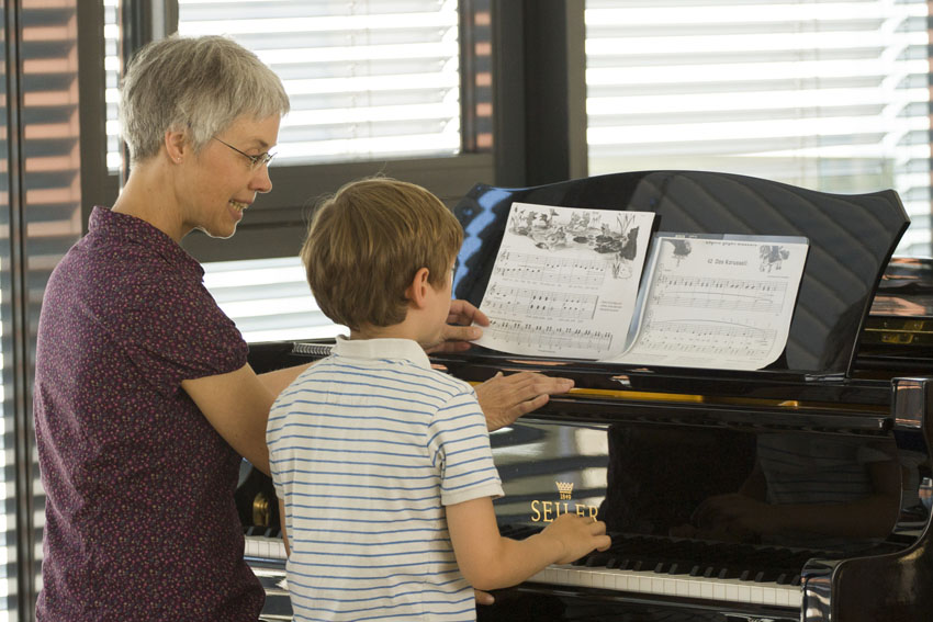 Instrumentalunterricht in der hauseigenen Musikschule