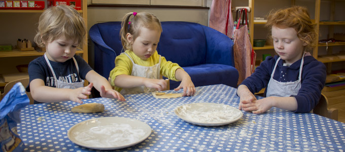 Kinder formen Flachswickel