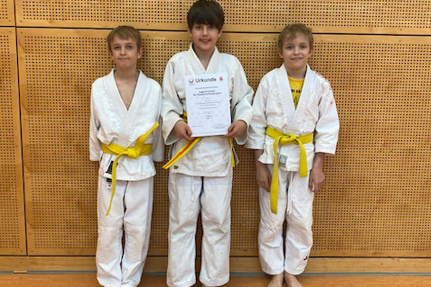 Judo trainiert für Olympia: Erfolgreiche Teilnahme der Grundschule