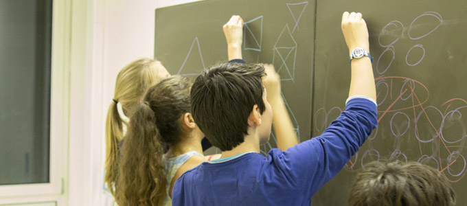 Rauchende Köpfe statt Schäfchen zählen – Angell-Schüler rechnen sich durch die „Lange Nacht der Mathematik“