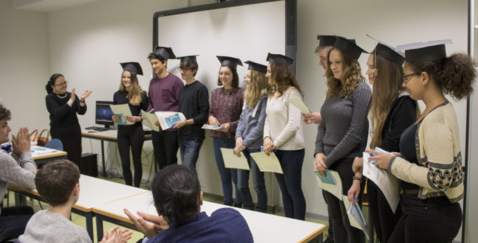 Verleihung des Cambridge-Zertifikats